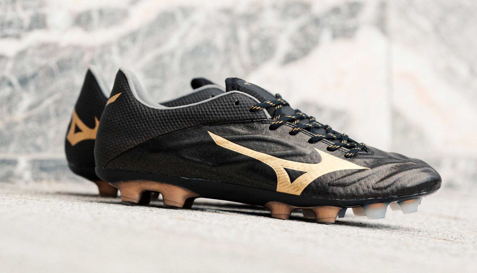 Mizuno Rebula 2 V1 MIJ "Black/Gold" - featured image
