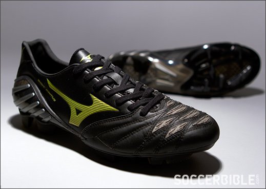 Mizuno Wave Ignitus 2 Football Boots - Black/Gun Metal/Gold - featured image