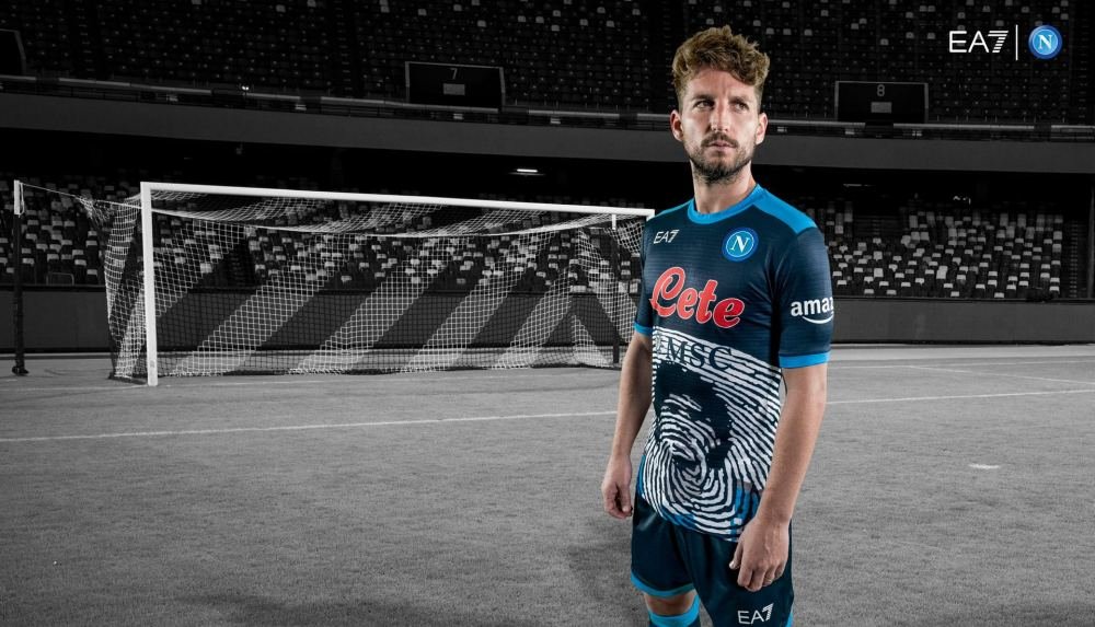 Napoli Debut Special Maradona Shirt From EA7 - featured image