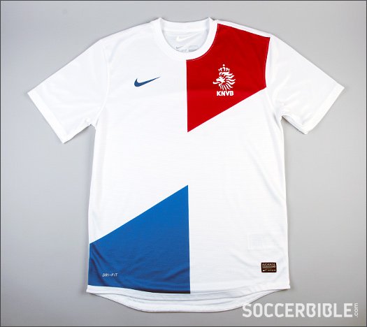 Netherlands Away Kit 2013 - Nike Football Shirt - featured image