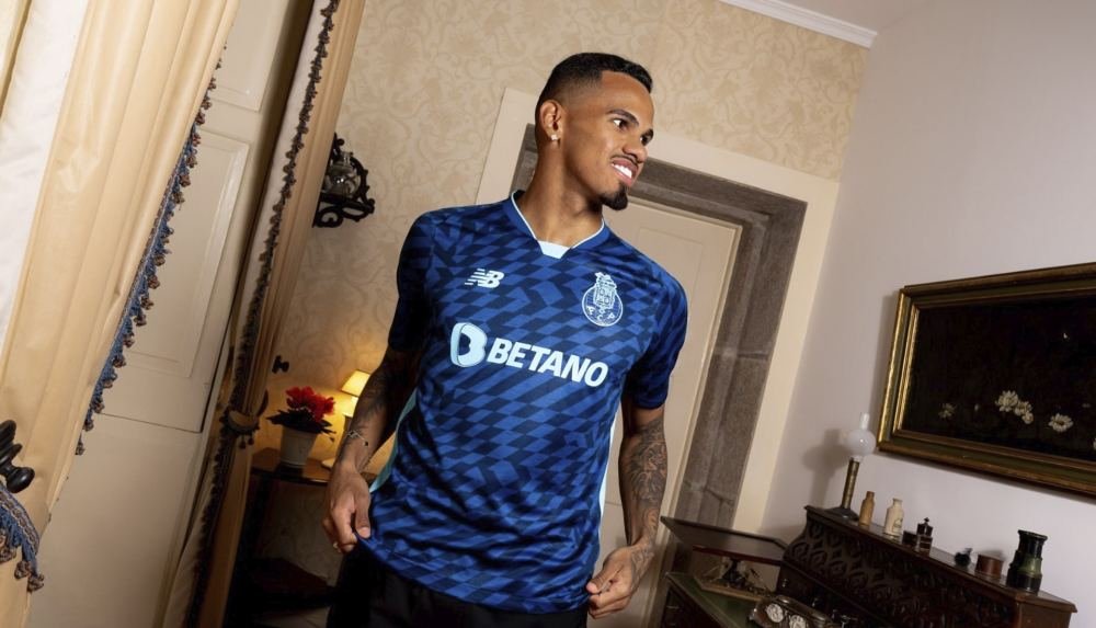 New Balance Launch FC Porto 24/25 Third Shirt - featured image
