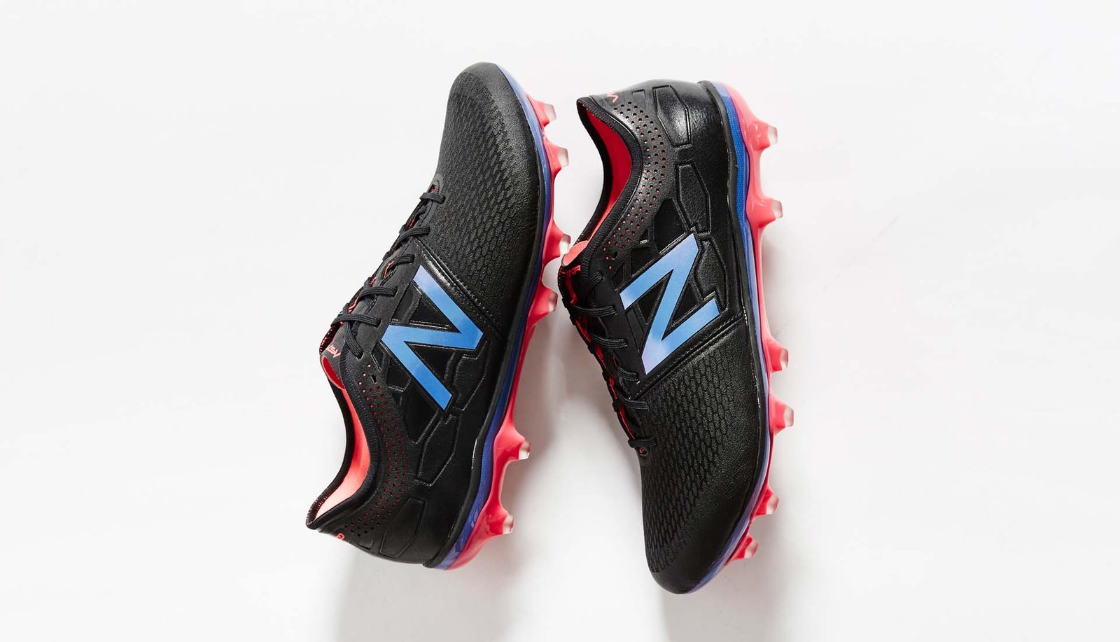 new-balance-visaro-blk-pink-2-min.jpg
