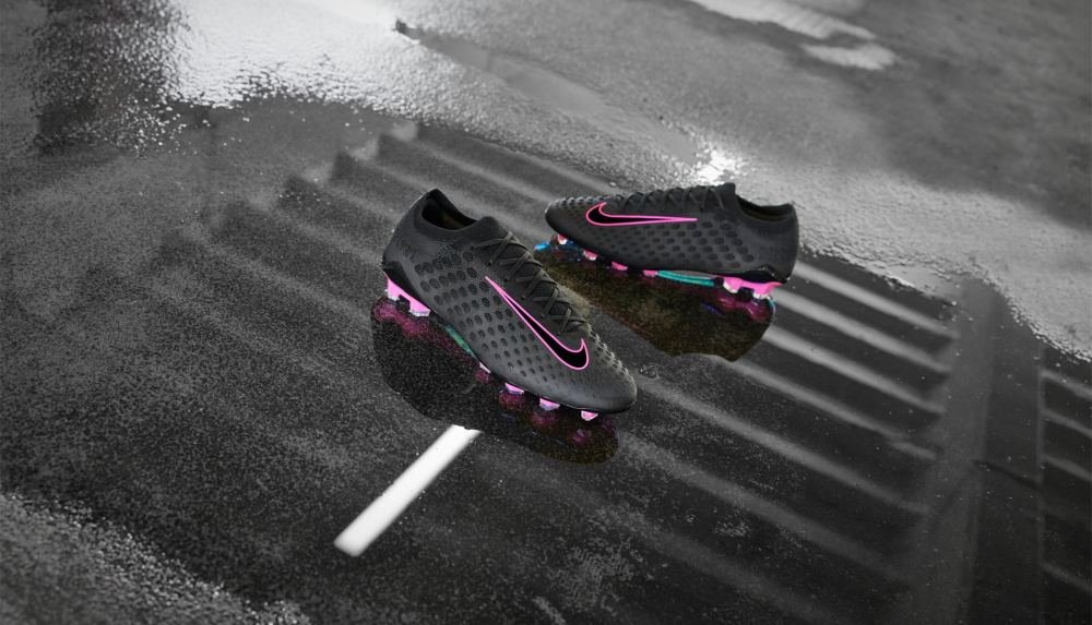Nike Drop A Second Colourway For The Nike Phantom Ultra Venom - featured image