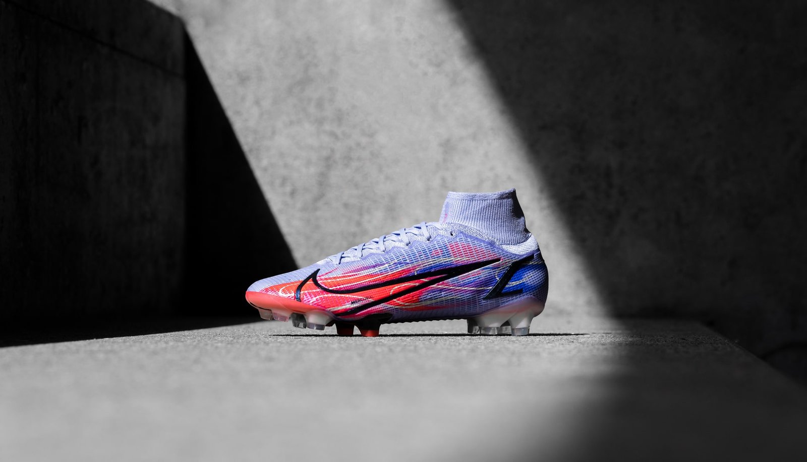 Nike Drop Signature 'Mbappe Flames' Mercurial Superfly VIII - featured image