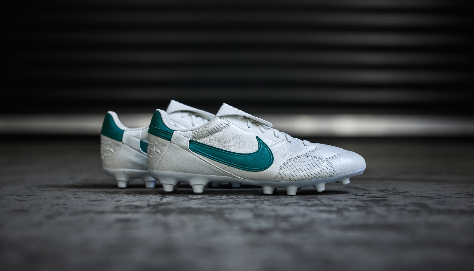 Nike Drop The Premier III In A Tiempo 30-Homaging "Metalic Summit White/Mystic Green" - featured image