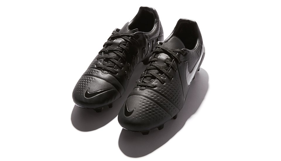 Nike Launch Ltd Edition CTR360 'Lights Out' - featured image