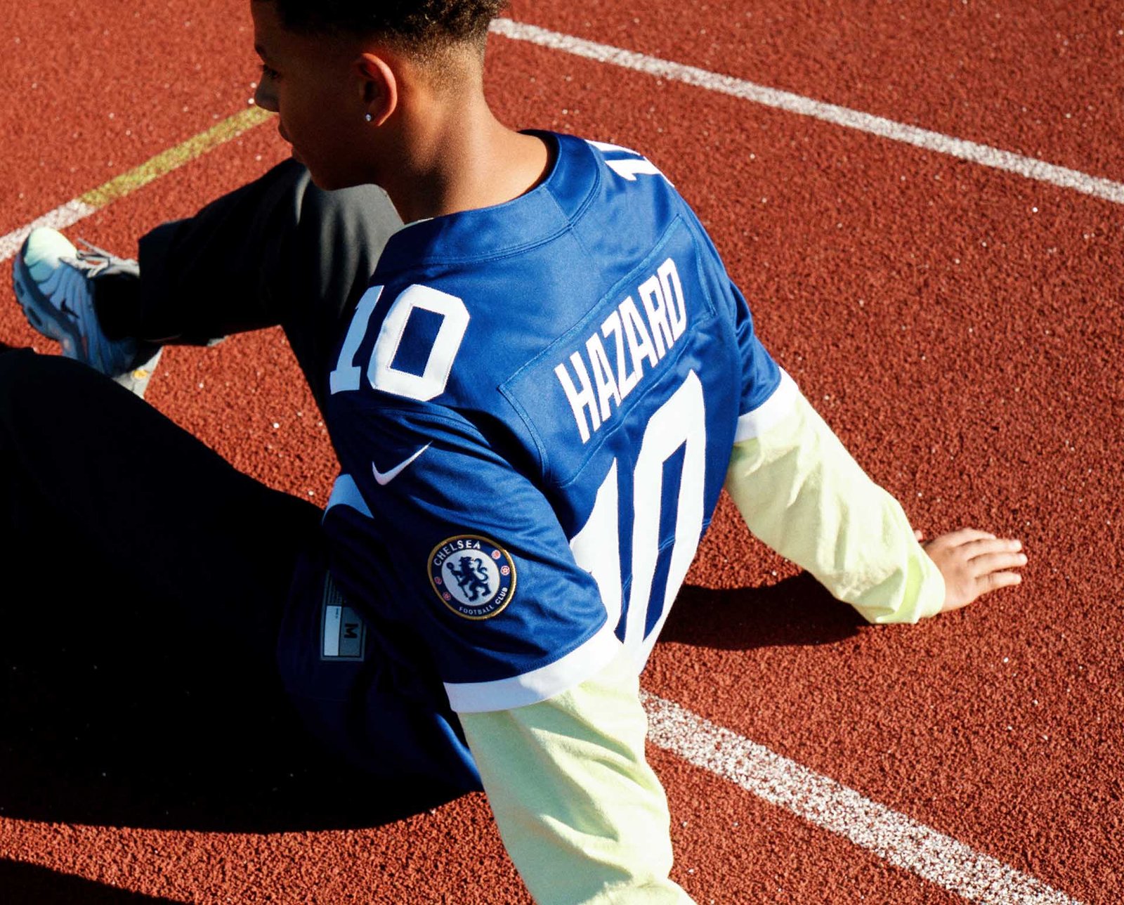 body-nfl-spurs-chelsea-shirts-min.jpg