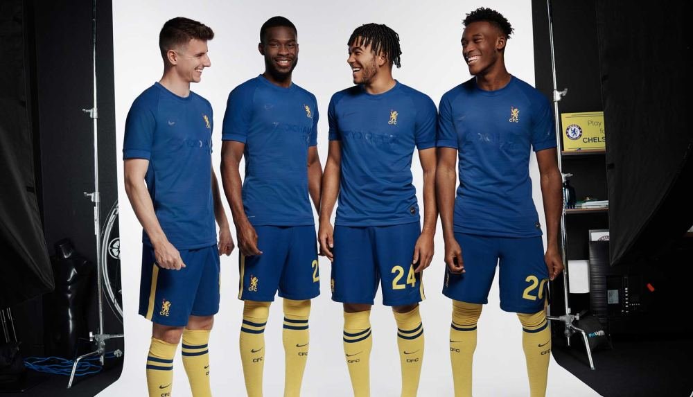 Nike Launch Special Edition Commemorative Chelsea Kit - featured image