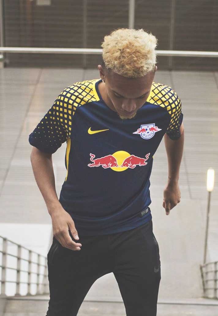 nike-jersey-store-6.jpg