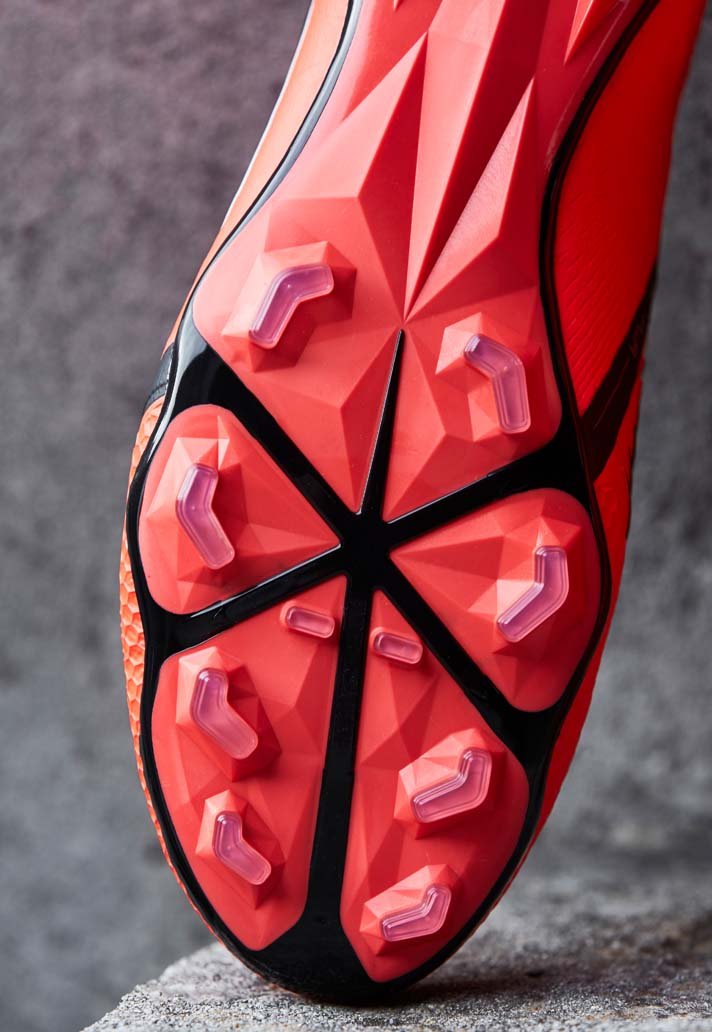 4-vnm-nike-phantom-min.jpg