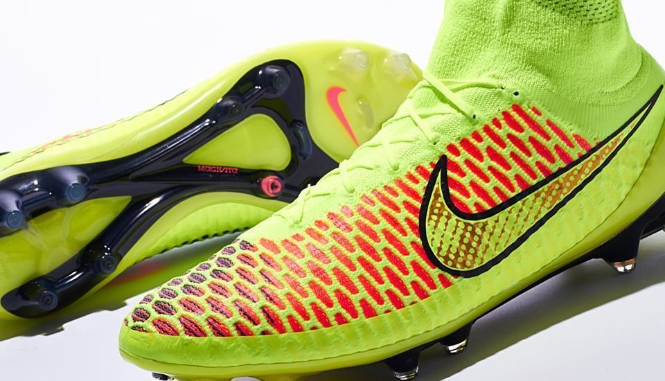 Nike Magista Obra | A Closer Look - featured image