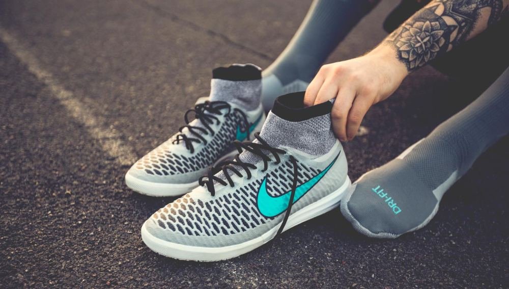 Nike MagistaX Proximo "Silver Storm" - featured image