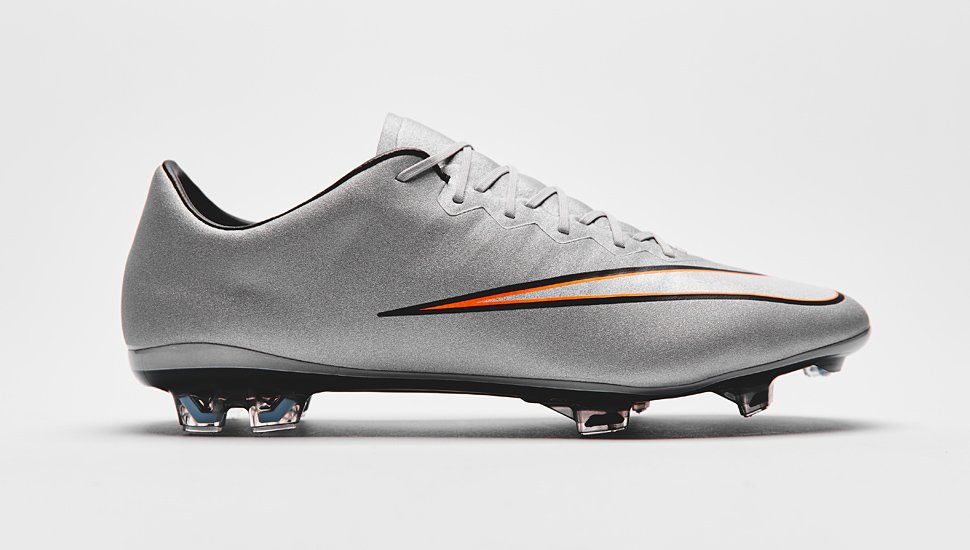 Nike Mercurial Vapor X CR "Metallic Silver" - featured image