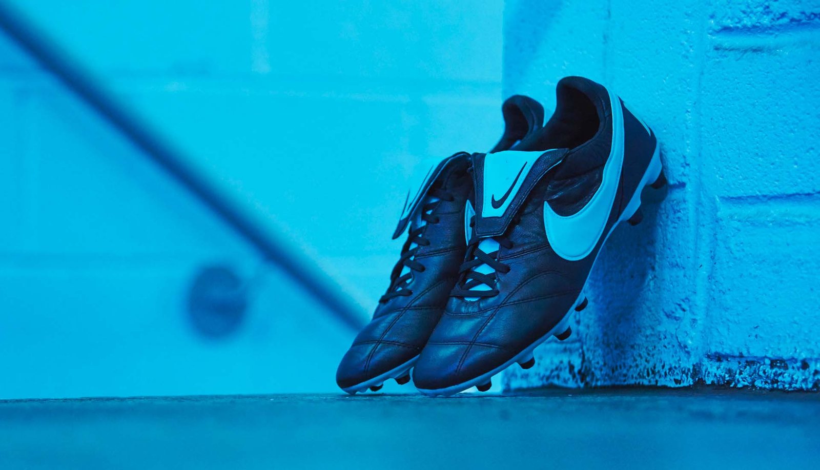 Nike Premier II "Black/Gamma Blue" - featured image