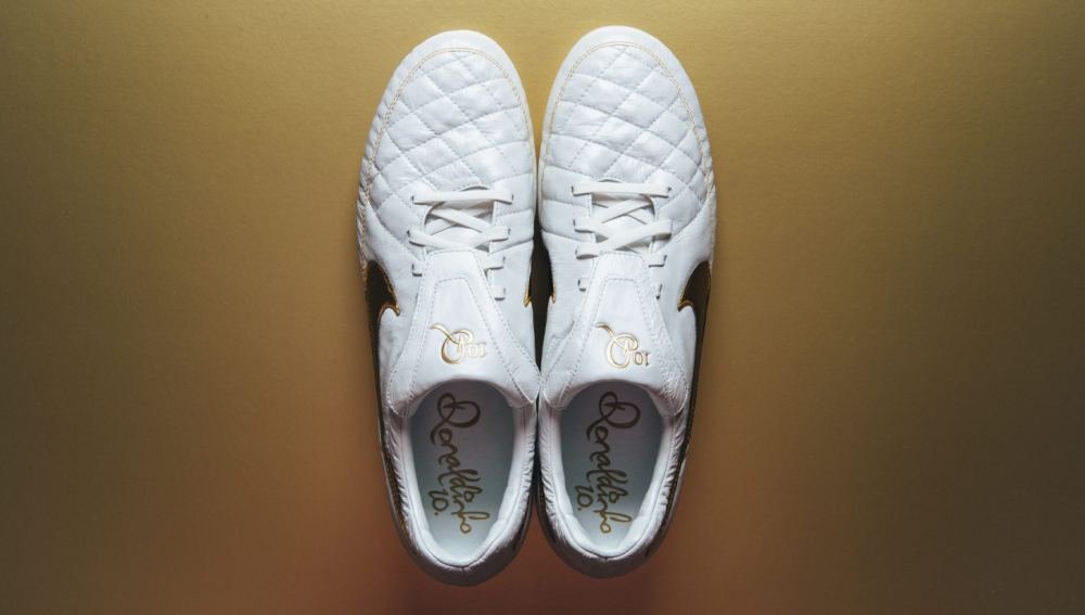 Nike R10 'Touch of Gold' By Nathan Congleton - featured image