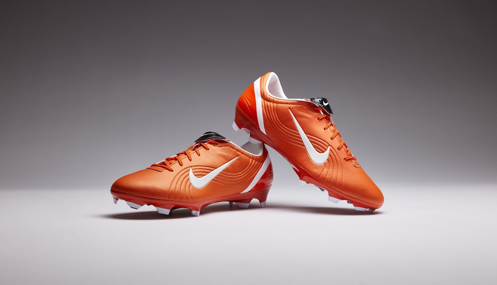 Nike Raid The Archive Once More For The Mercurial Vapor I RGN ‘Shock Orange’ - featured image