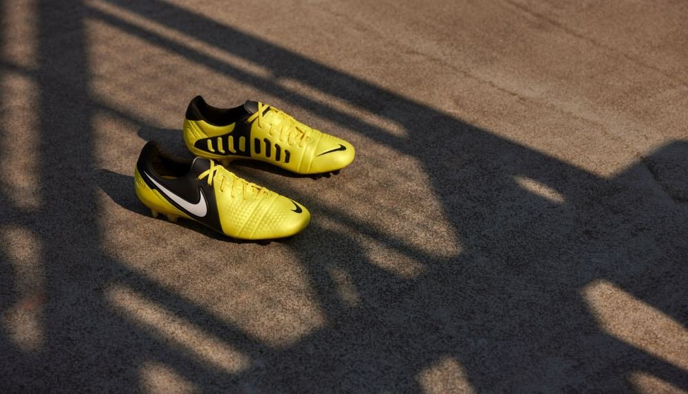 Nike Rerelease The CTR360 Maestri III - featured image