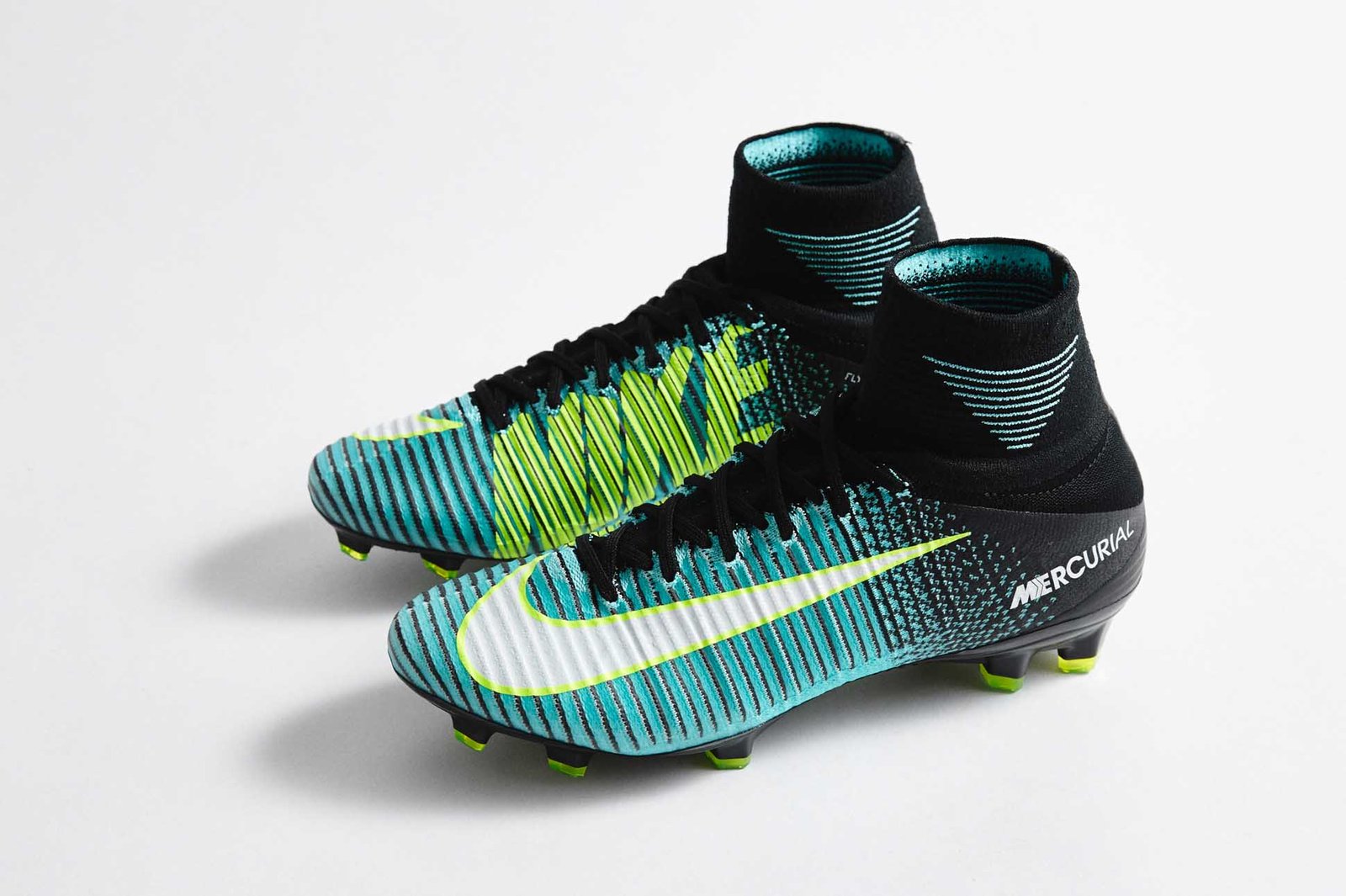 Nike Women's 'Light Aqua' Pack - featured image