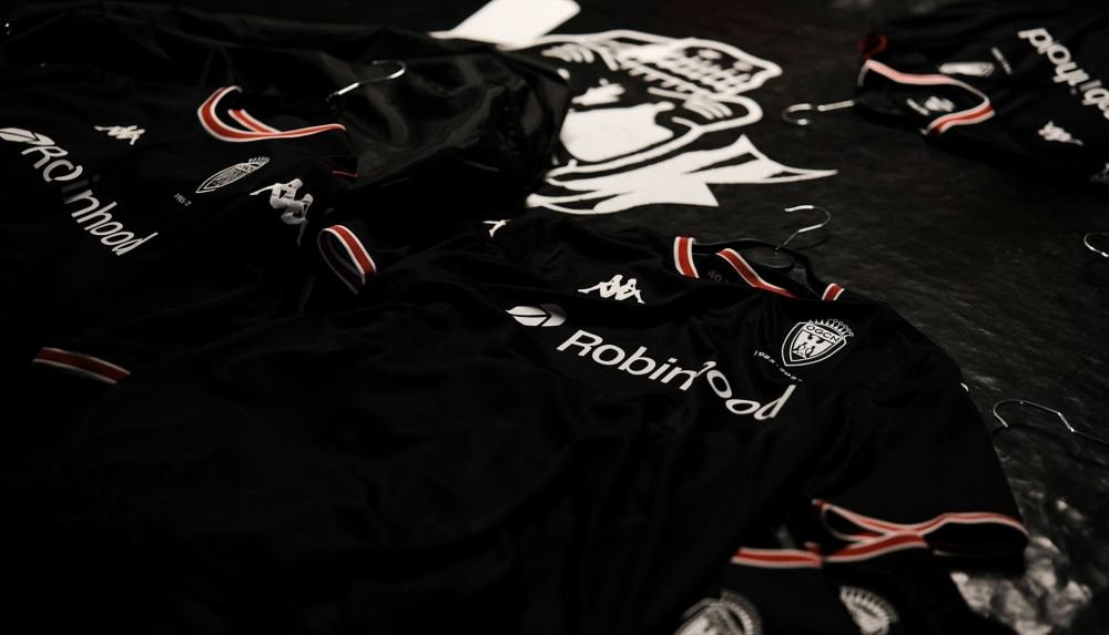 OGC Nice & Kappa Mark 40 Years of Ultra Culture With the “Populaire Sud” Fourth Shirt - featured image