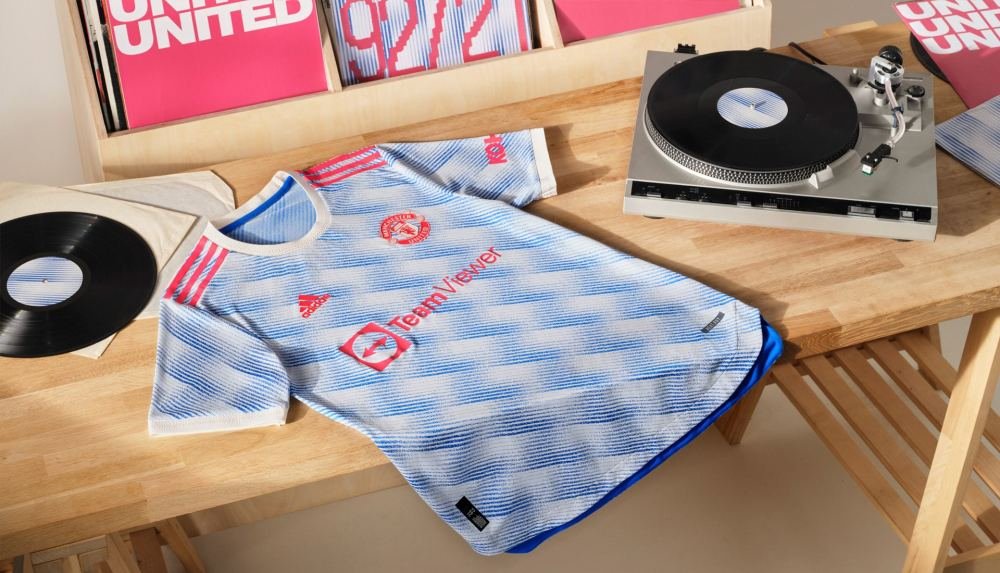 Our Top 10 Premier League Shirts For The 21/22 Season - featured image