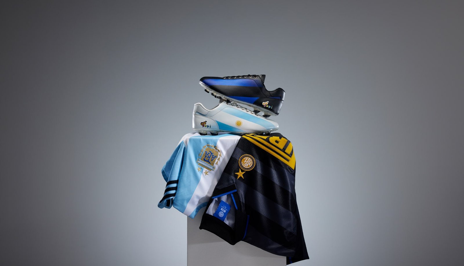 Pantofola d'Oro Partner With Javier Zanetti For Two Special Edition Lazzarinis - featured image
