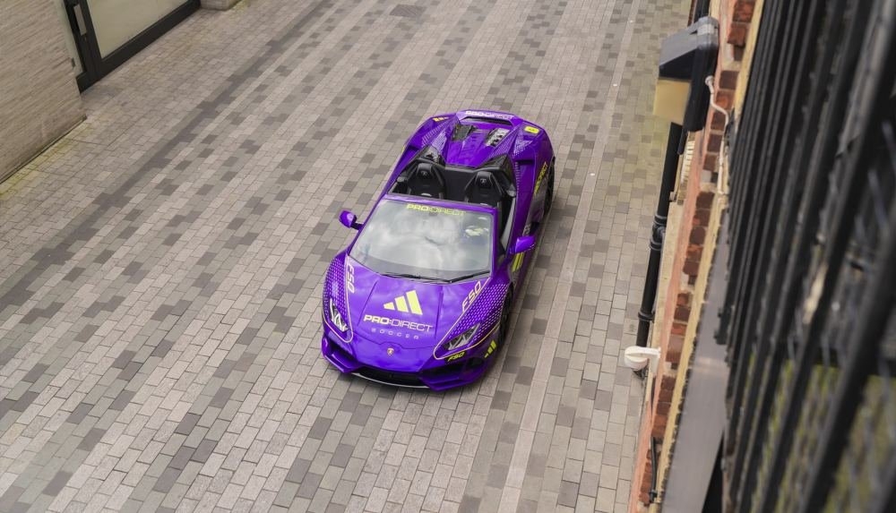 Pro:Direct Soccer Outfitted A Lamborghini With An F50 Wrap - featured image