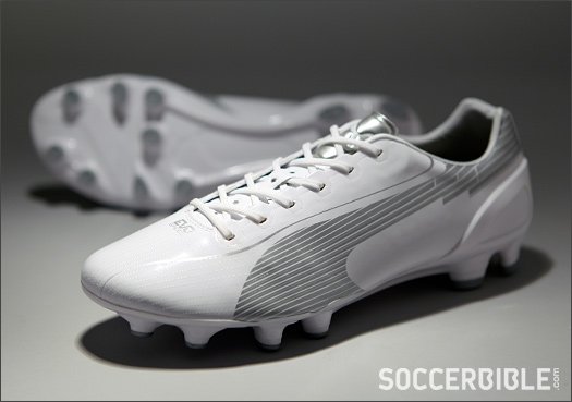 PUMA evoSPEED 1 Ghost Football Boots - White/Silver - featured image
