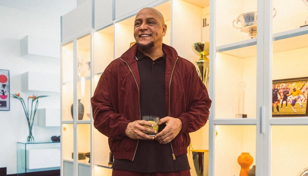 Roberto Carlos & Don Julio 1942 | Joy, Power, and the Golden Ritual - featured image