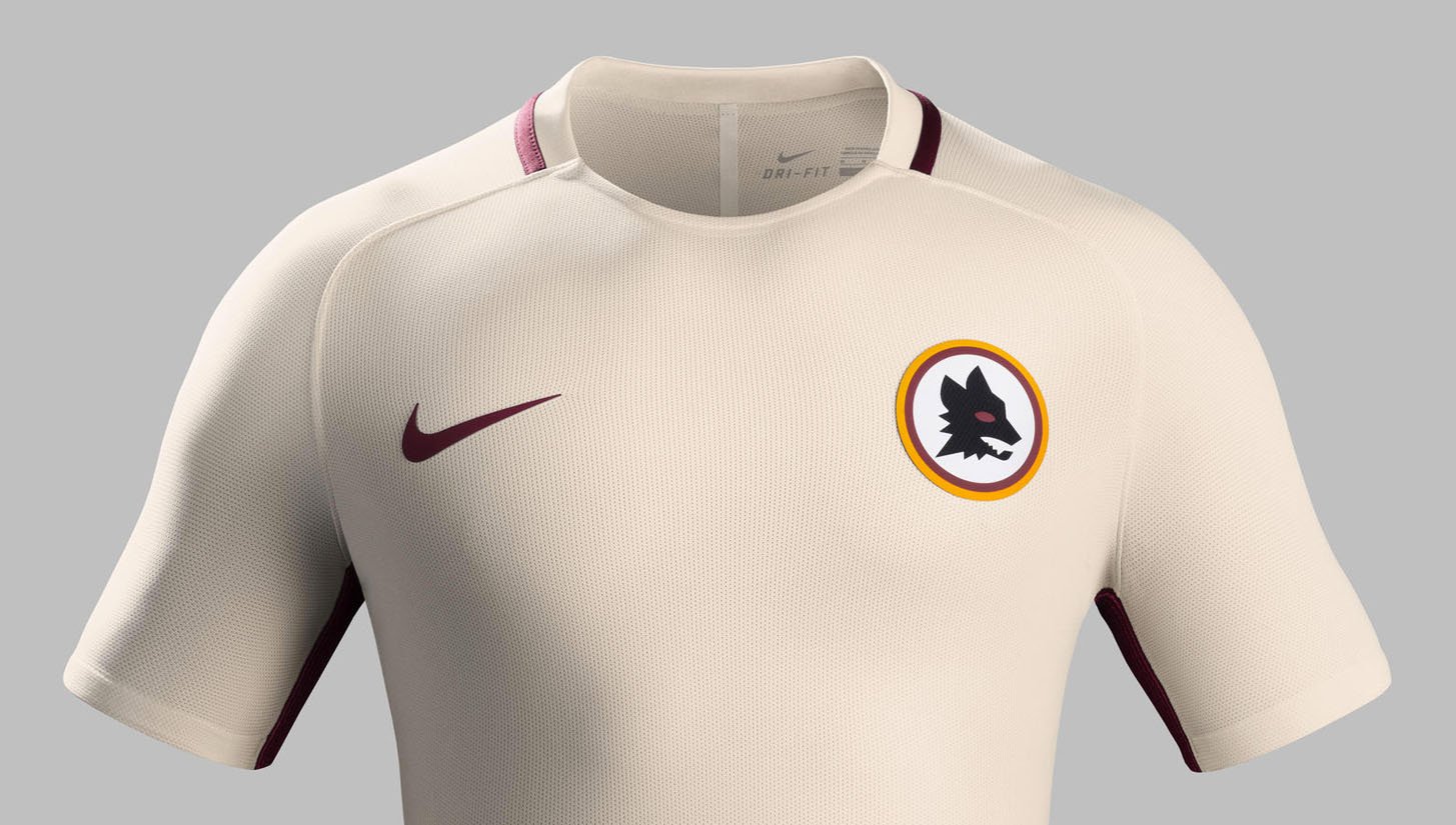 Roma 2016/17 Away kit by Nike - featured image
