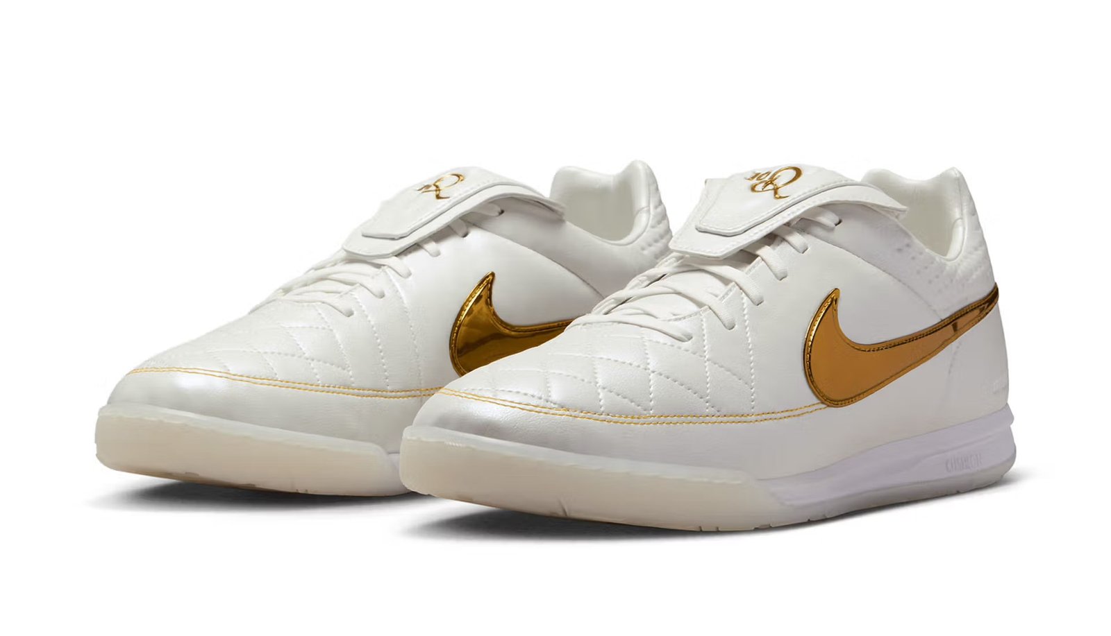 The Nike Tiempo Legend Ronaldinho “Touch Of Gold” Set To Return As A Lifestyle Icon - featured image