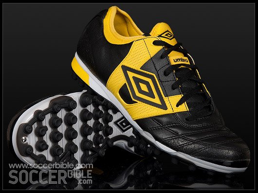 Umbro 5v5 Venom 3G Football Trainers - Black/Yellow - featured image