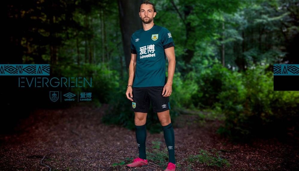 Umbro & Burnley Launch 19/20 Third Kit Alongside 'Evergreen' Project - featured image