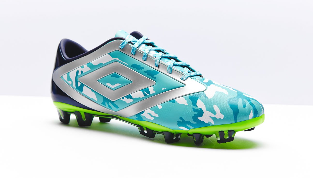 Umbro GeoFLARE "Scuba Blue" - featured image