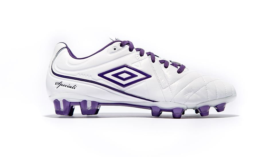 Umbro Speciali 4 "White/Blackberry" - featured image