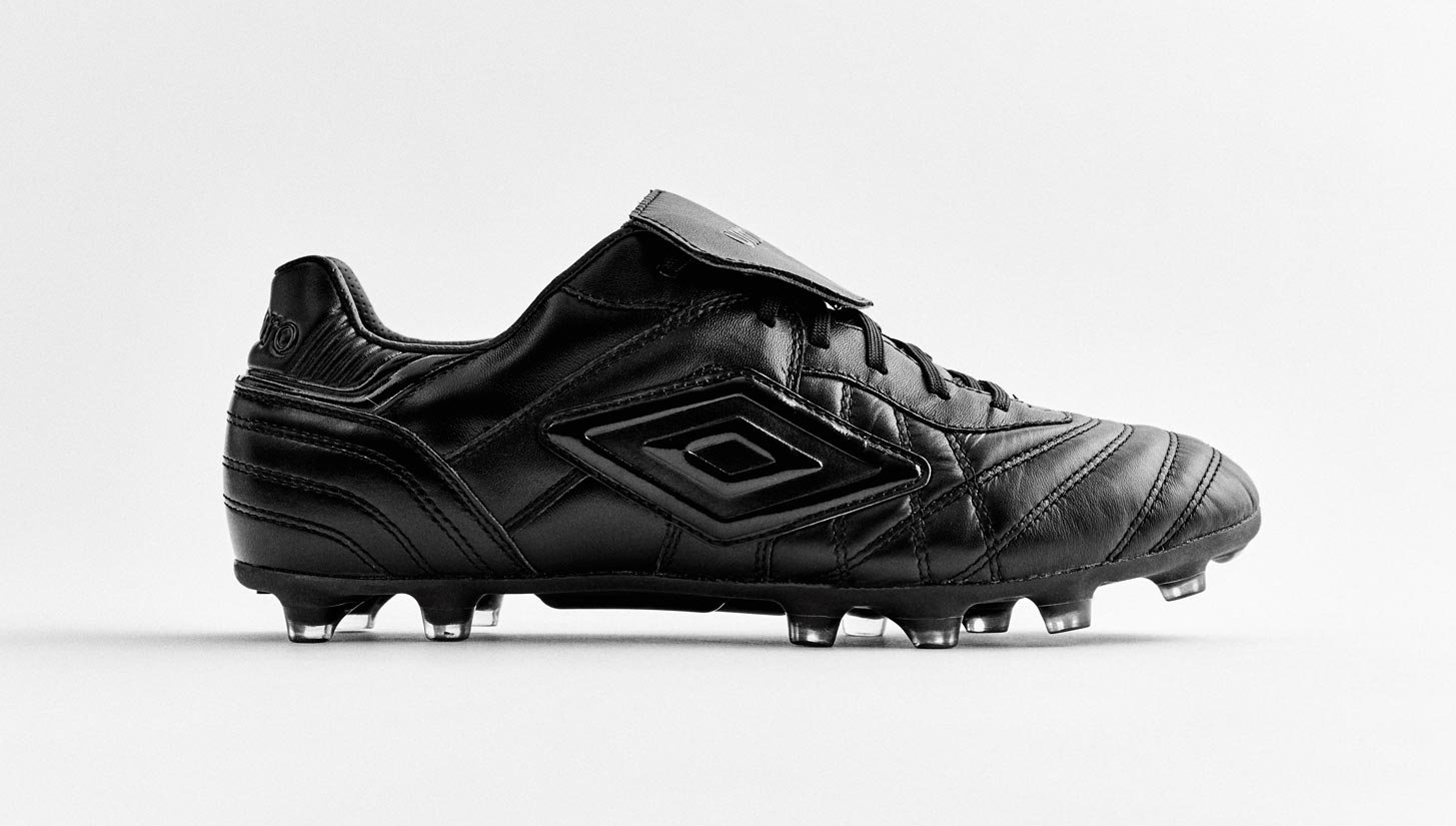 Umbro Speciali Eternal Pro Black/Black - featured image