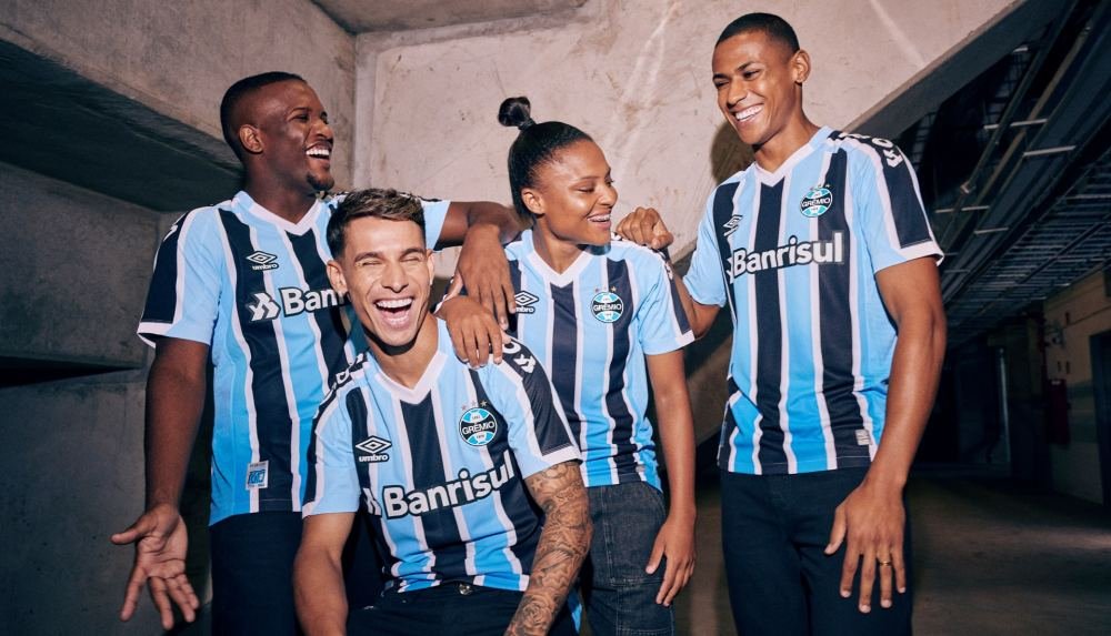 Umbro Unveil Gremio 2022 Home & Away Jerseys - featured image