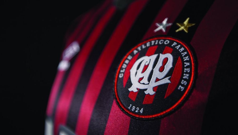 Umbro unveil Paranaense new Home and Away Kits - featured image