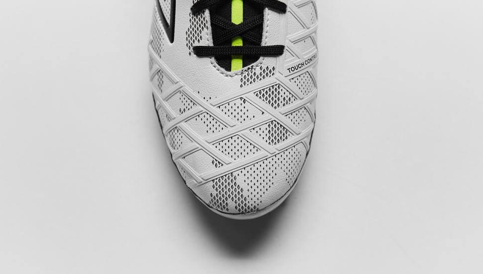Umbro UX-2.0 "White / Black / Safety yellow" - featured image