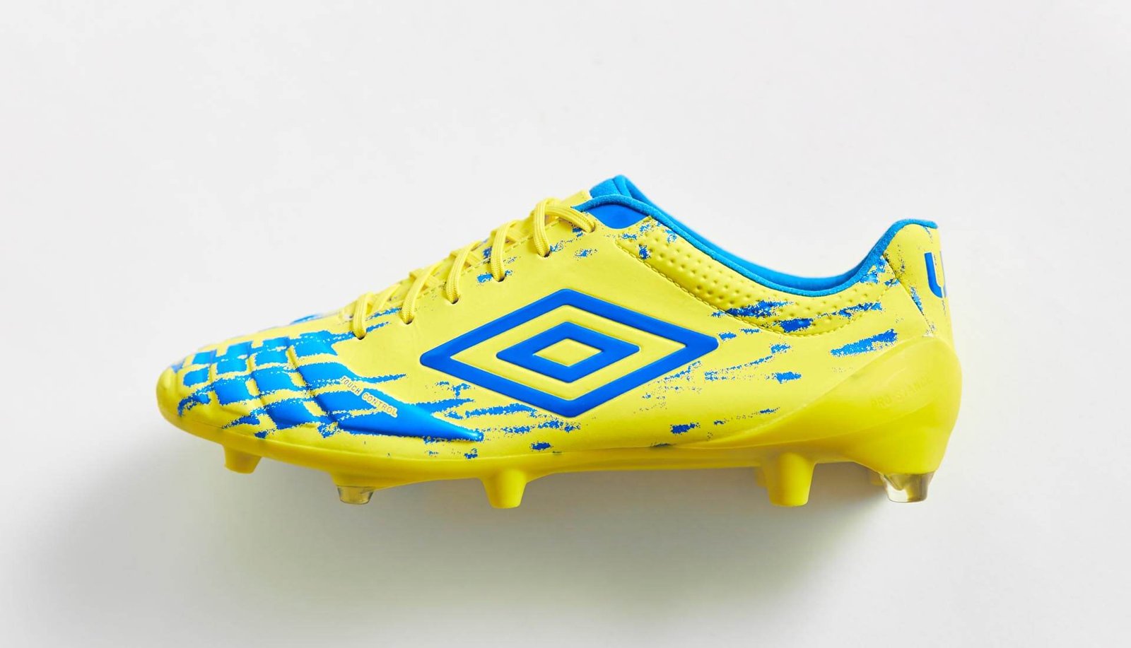 Umbro UX Accuro Pro "Blazing Yellow/Electric Blue" - featured image