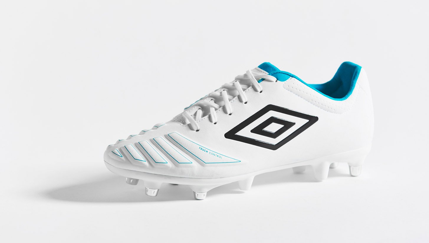 Umbro UX Accuro "White/Black/Bluebird" - featured image