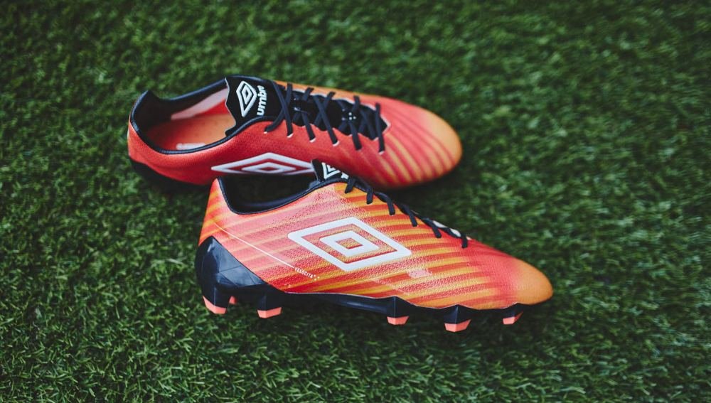 Umbro Velocita II "Grenadine/White/Light Green" - featured image
