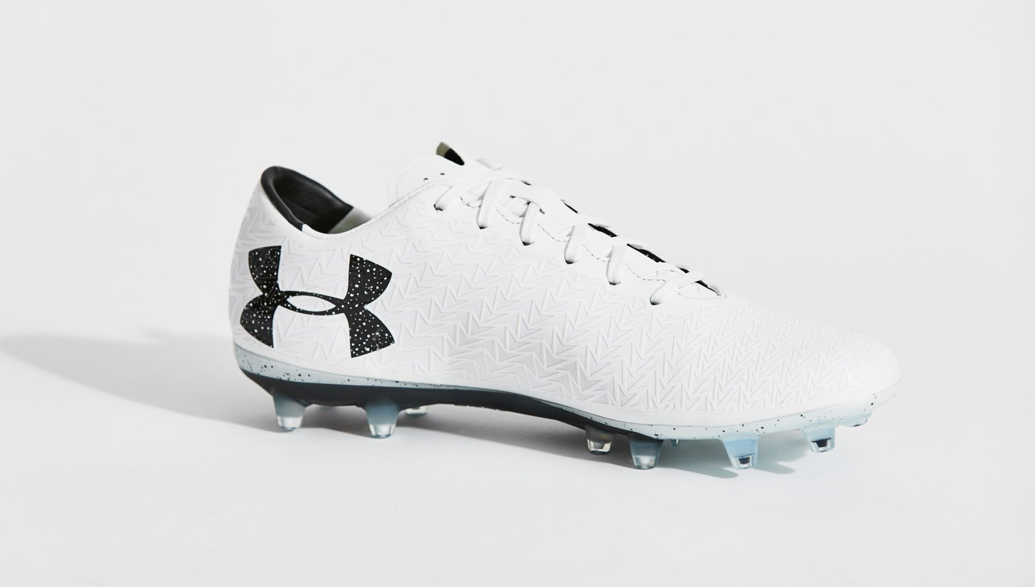 Under Armour Clutchfit 3.0 "White/Black" - featured image