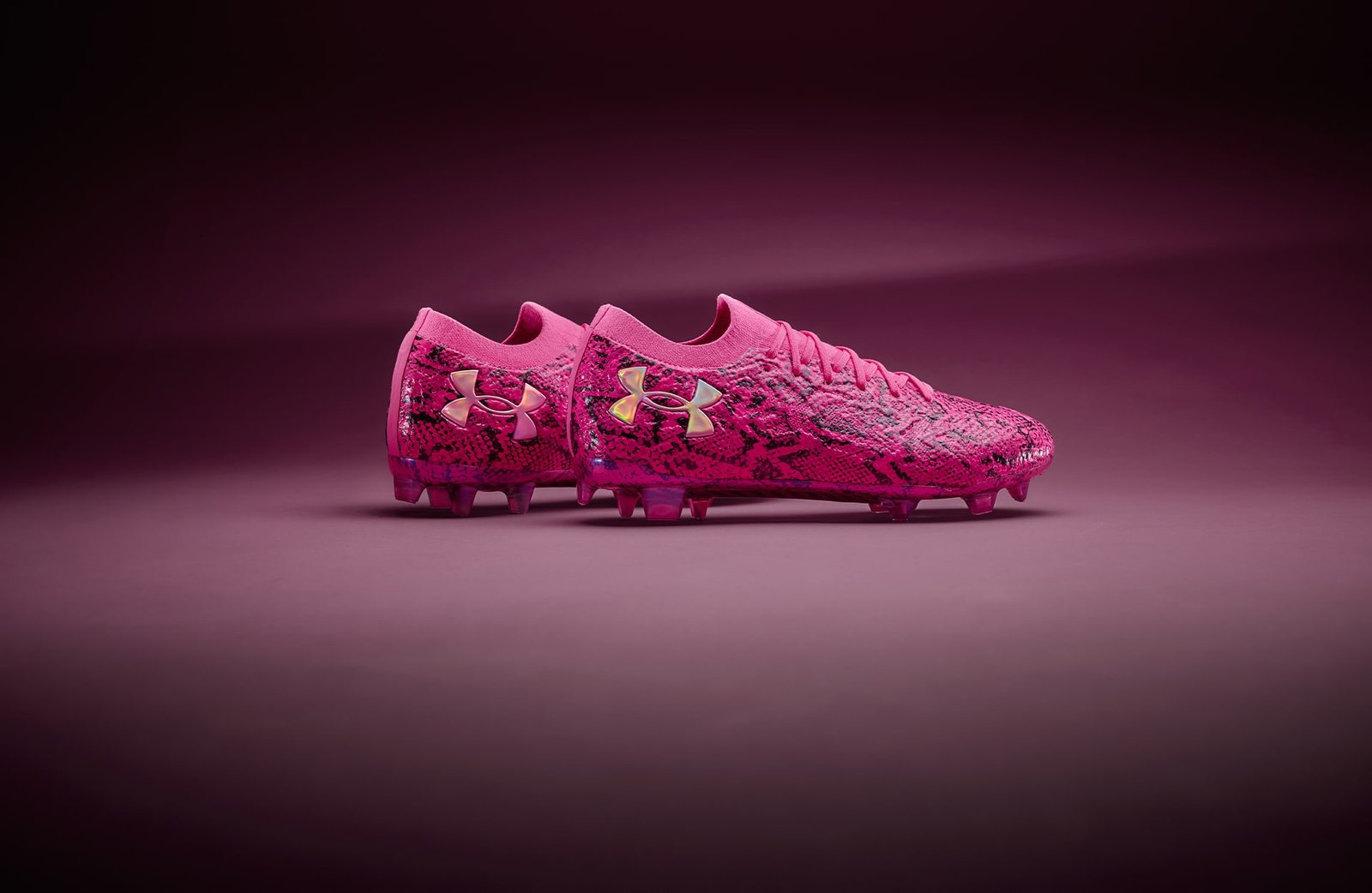 Under Armour Drop Striking New 'Pitch Viper' Shadow Elite 3.0 - featured image