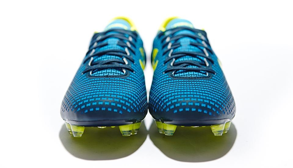 Under Armour Launch Debut ClutchFit Force Colourway - featured image
