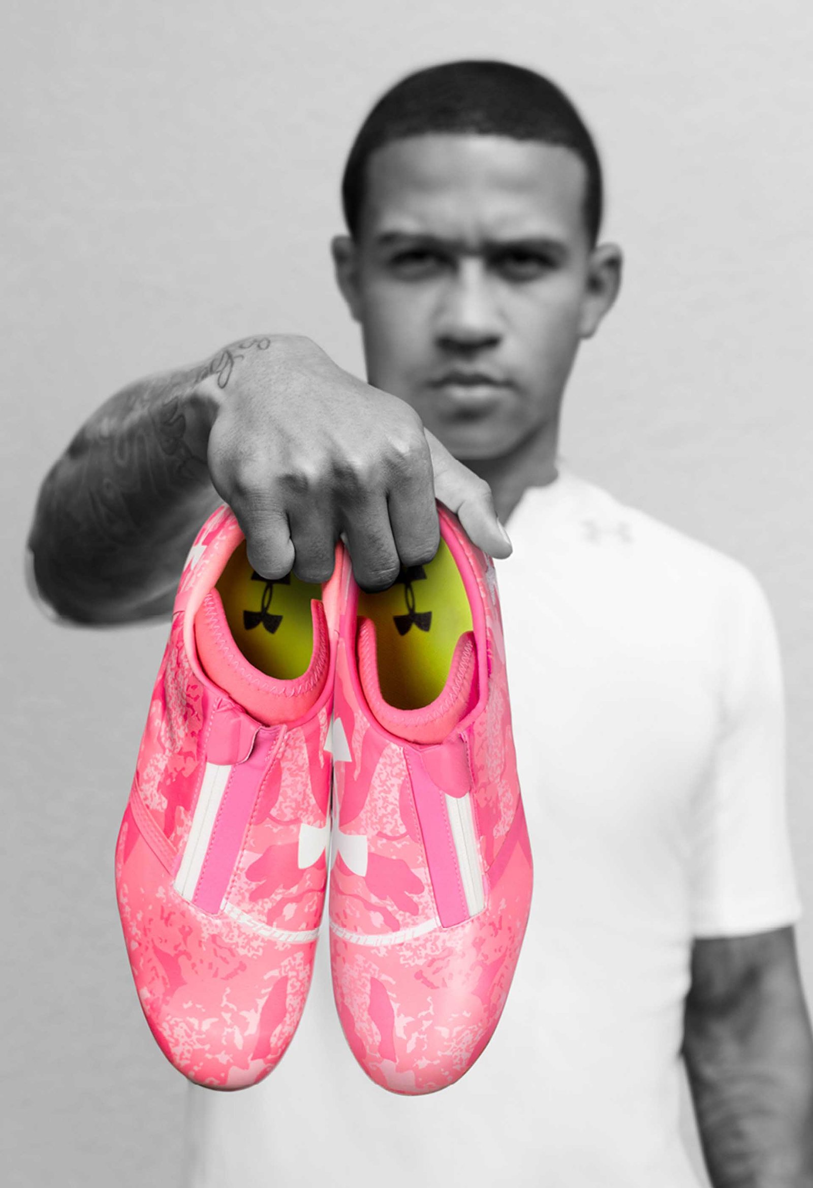 under-armour-clutchfit-pink-9-min.jpg