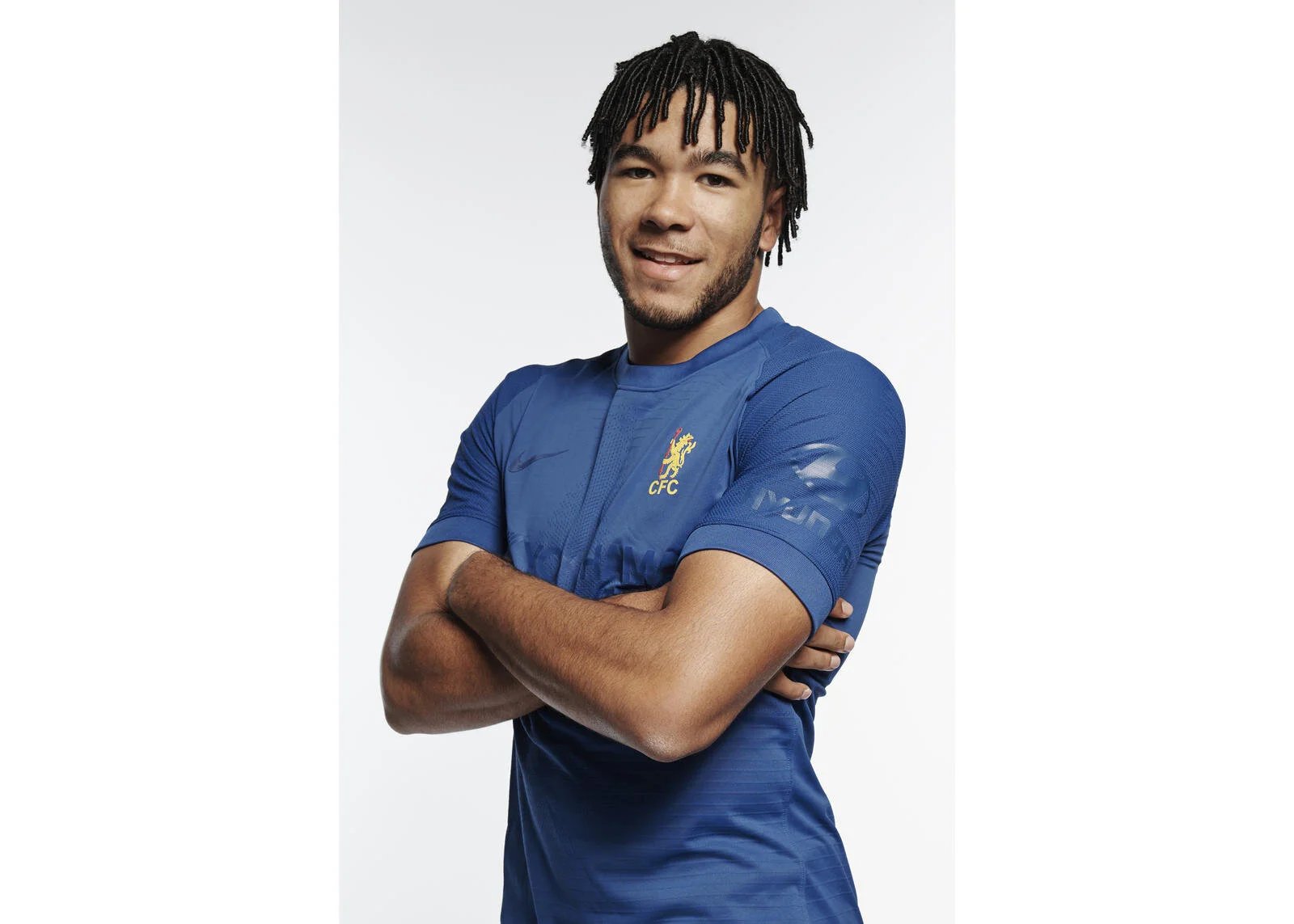 chelsea-football-clubs-50th-anniversary-kit-5_92778.jpg