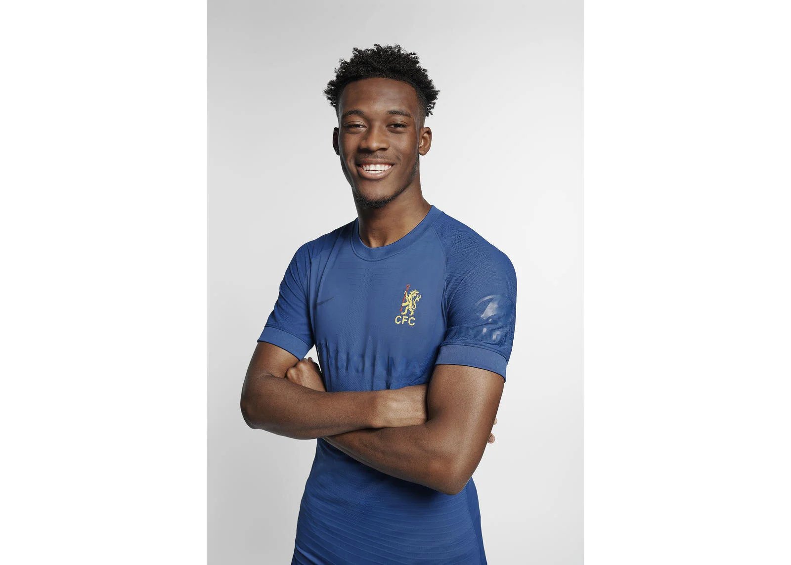 chelsea-football-clubs-50th-anniversary-kit-8_92779.jpg