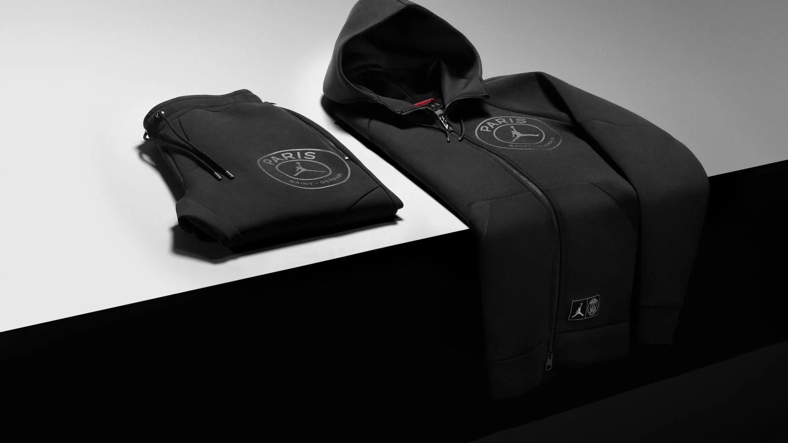 Jordan_Brand__Paris_Saint-Germain_as_its_First-Ever_Football_Club_Soccer_54_hd_1600.jpg