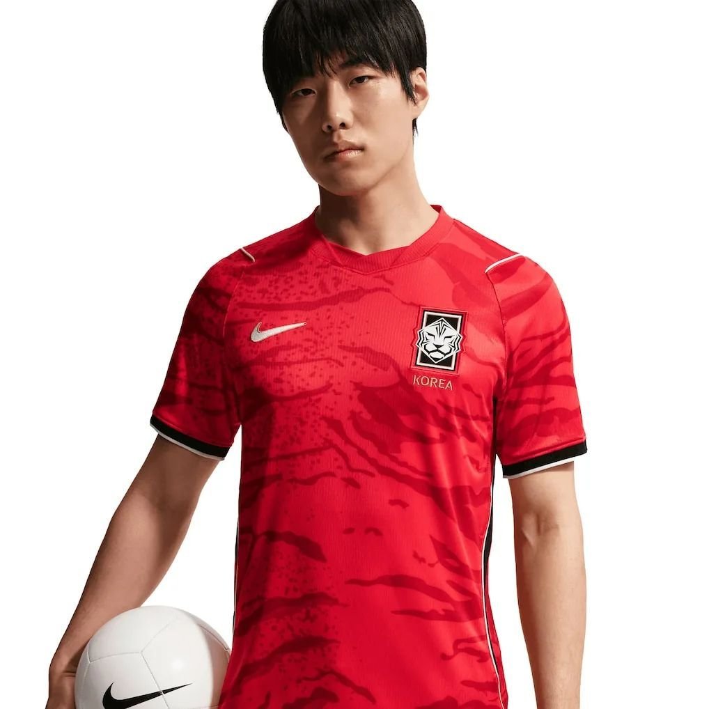 GUESUNG #9 South Korea Home Soccer jersey World Cup 2026