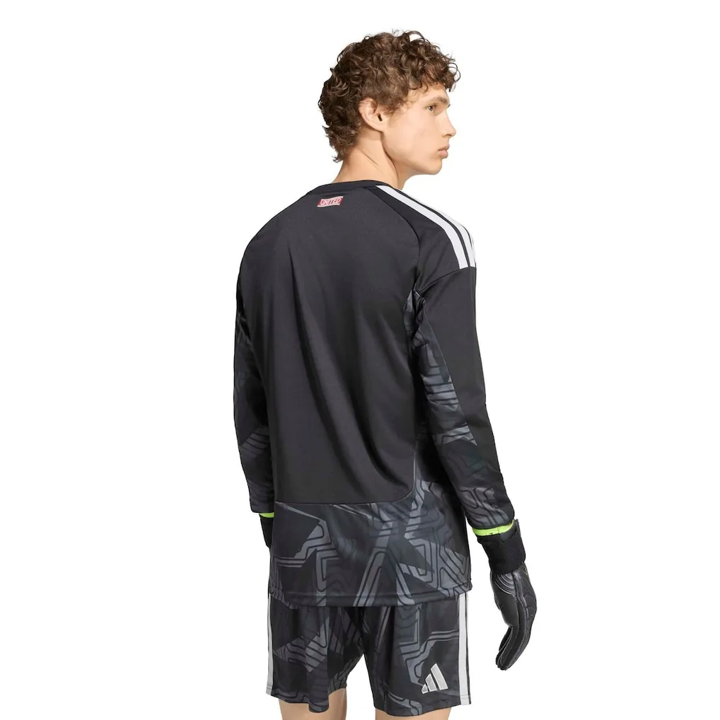 Manchester United adidas Home Goalkeeper Shirt 2026-27 - Long Sleeve — view 2